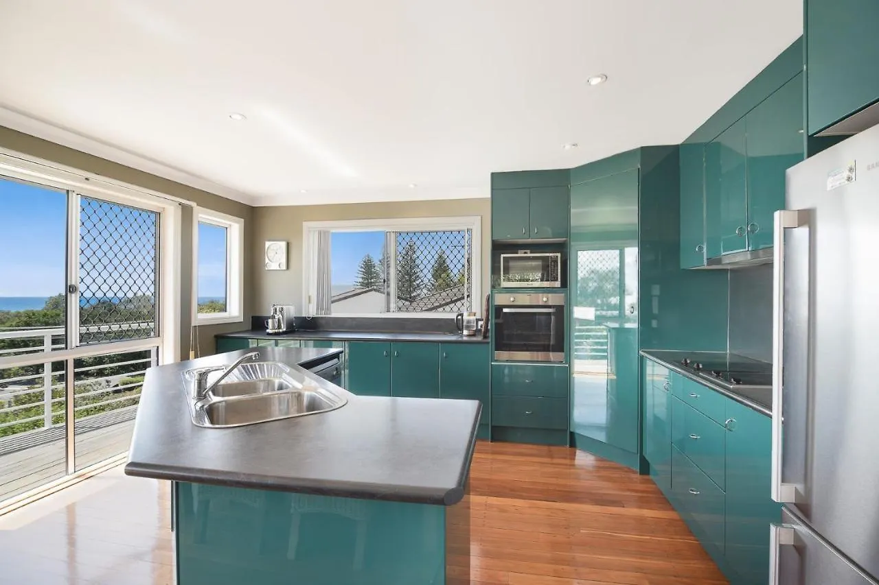 5 Brolga Place Peregian Beach 0*,